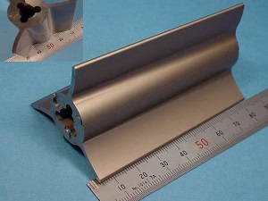 高精度パンチ（勘合） 材質：SKD11 板厚：80mm